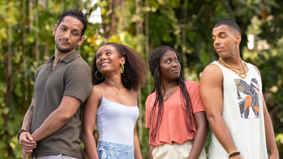 Viser plus haut : les destins croisés de quatre jeunes apprentis comédiens en Guadeloupe